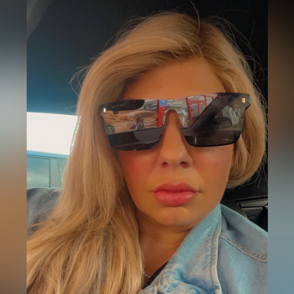 New all black Gucci sunglasses unisex